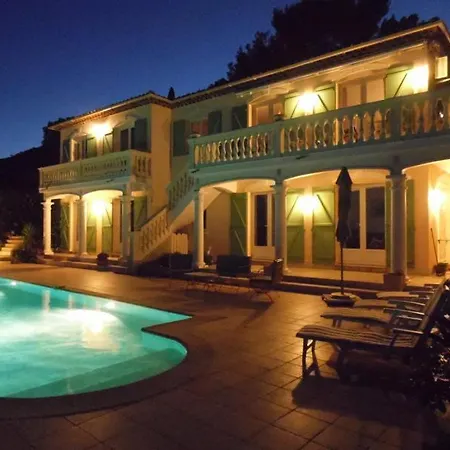 公寓 La Bastide Fleurie 滨海卡瓦莱尔